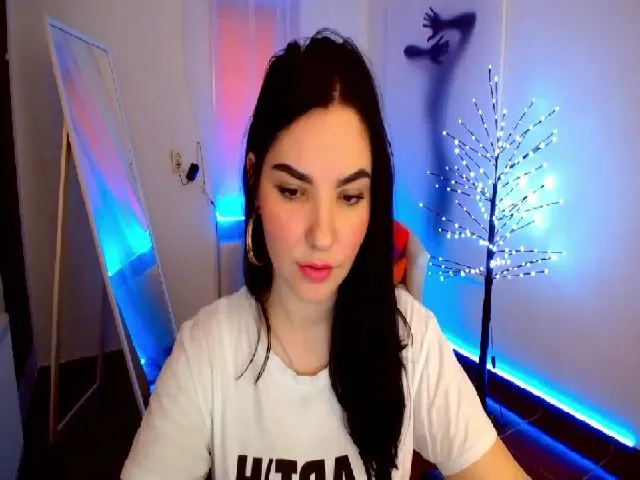 Live sex webcam photo for NataBorerro__ #272384719