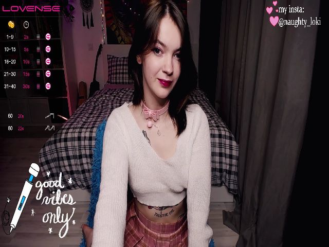 Live sex webcam photo for NaughtyLoki #271713776