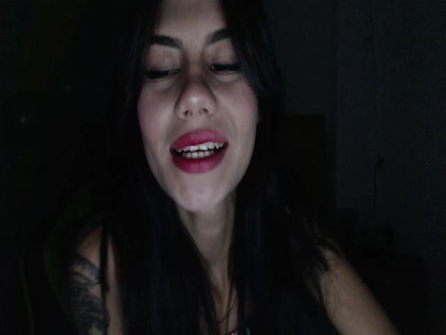 Live sex webcam photo for Nayaleja19_x #272972312