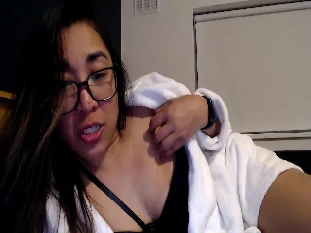 Live sex webcam photo for NewKristine23 #272923096