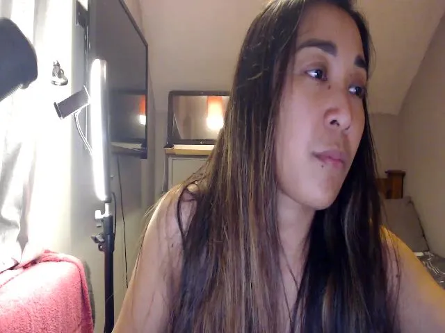 Live sex webcam photo for NewKristine23 #273056414