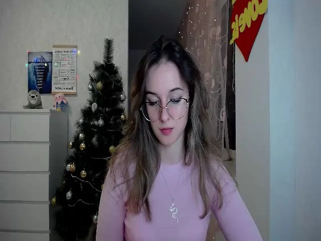 Live sex webcam photo for NewMellow #271830218