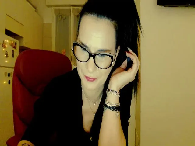 Live sex webcam photo for NewName_Andra #272084018