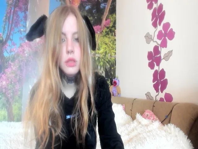 Live sex webcam photo for Newsweetdonut #274555190