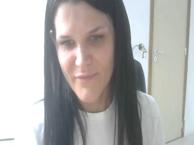 Live sex webcam photo for Next_Box #273075335