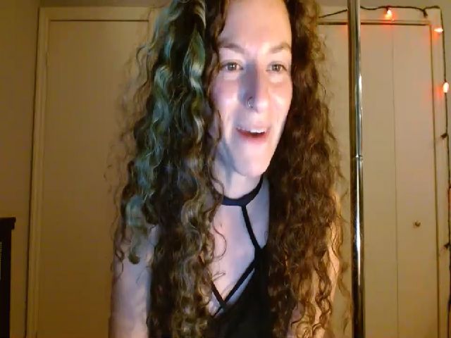 Live sex webcam photo for Nice2Touch #273952184