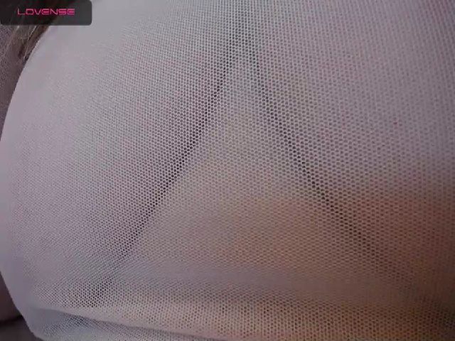 Live sex webcam photo for NicholleKitty #271746468