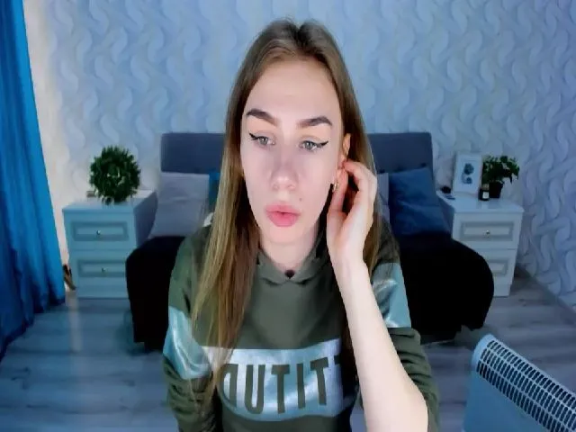 Live sex webcam photo for Nicki_dzhey #273230923