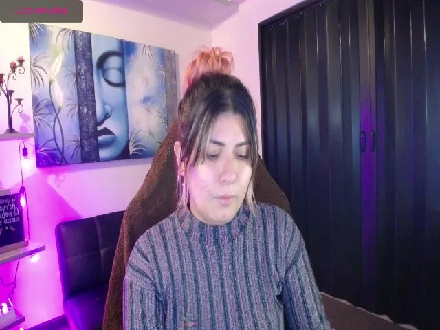 Live sex webcam photo for NicolSaenz #272305668