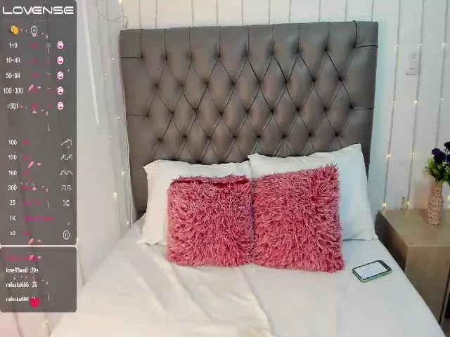 Live sex webcam photo for Nicol_sofia_ #272748151