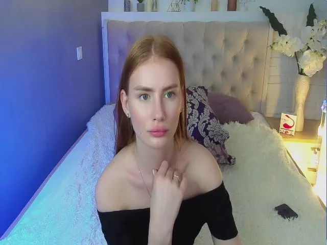 Live sex webcam photo for NicoleAnistof #272055276