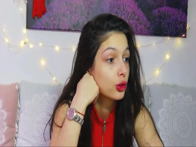 Live sex webcam photo for NicoleDivine #272617828