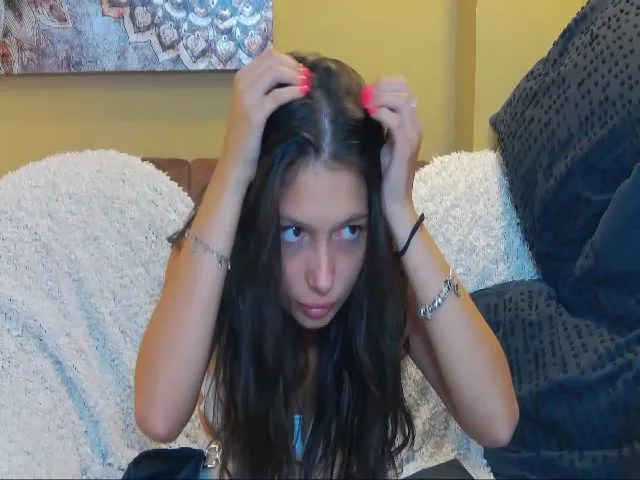 Live sex webcam photo for NicoleDivine #274525431