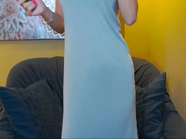 Live sex webcam photo for NicoleDivine #274934760