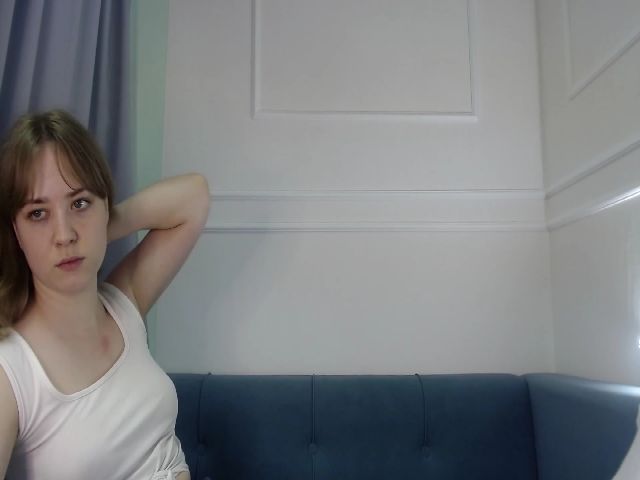 Live sex webcam photo for NicoleFriend #272975873