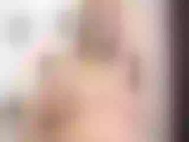 Live sex webcam photo for NicoleWind #273913509