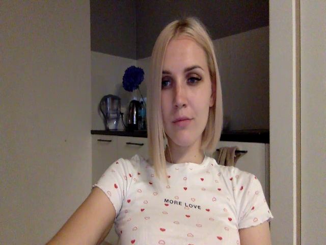 Live sex webcam photo for Nicole_1286 #274436094