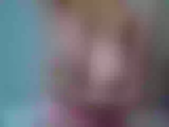 Live sex webcam photo for Nicole_petit #271940679