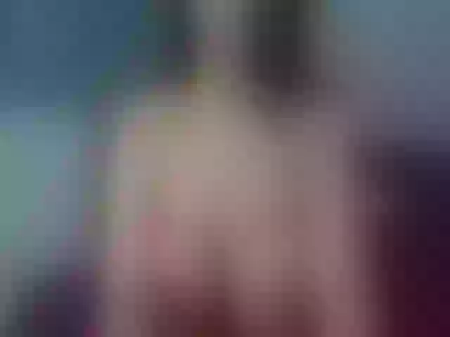 Live sex webcam photo for Nicole_petit #273557353