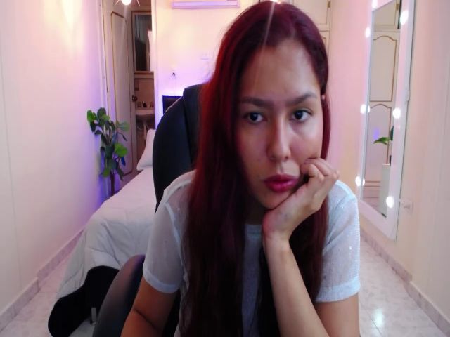 Live sex webcam photo for Nicolemaia #271752463