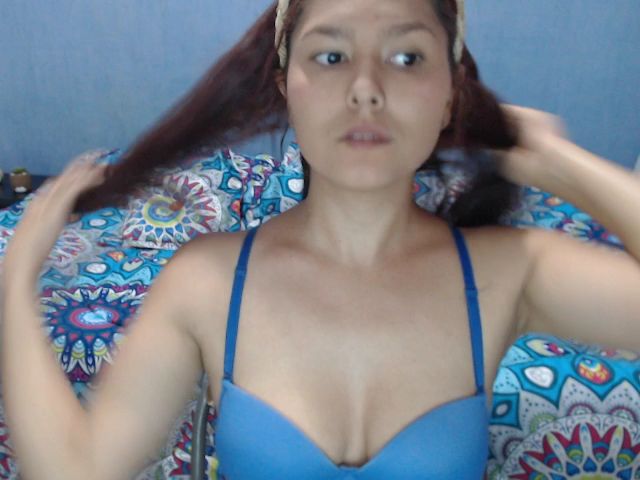 Live sex webcam photo for Nicolemaia #272380811