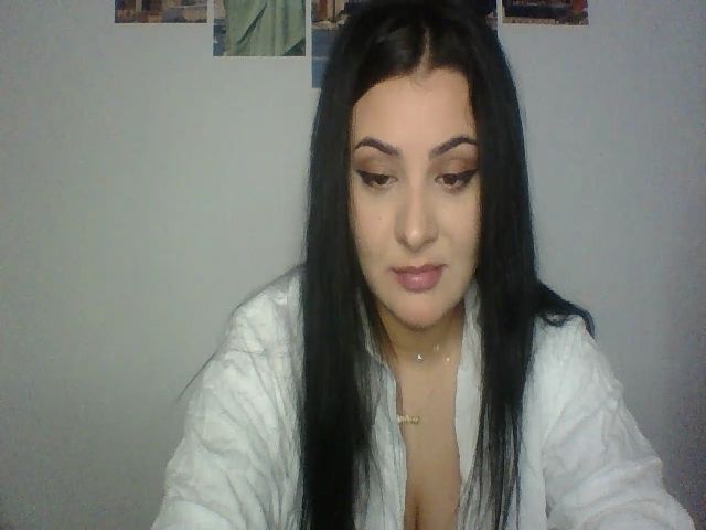 Live sex webcam photo for NicolleMora #271795158