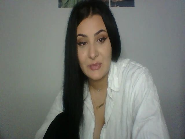 Live sex webcam photo for NicolleMora #271795746