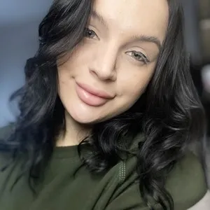 Live sex webcam photo for NikaMioo #278237785