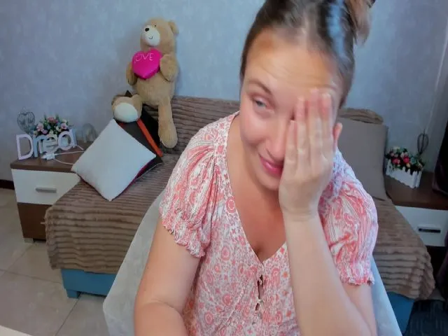 Live sex webcam photo for NikaRysa #274419776