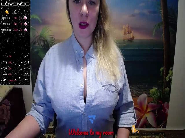 Live sex webcam photo for Nika_mmm #271954918