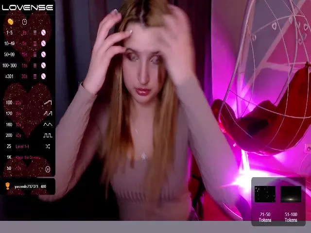 Live sex webcam photo for Nikaking22 #273639115