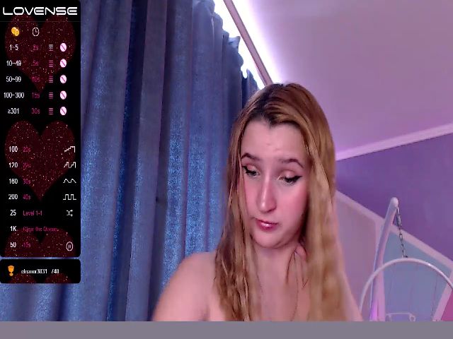 Live sex webcam photo for Nikaking22 #273663592