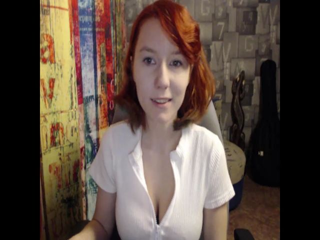 Live sex webcam photo for NikiFoks18 #271692663