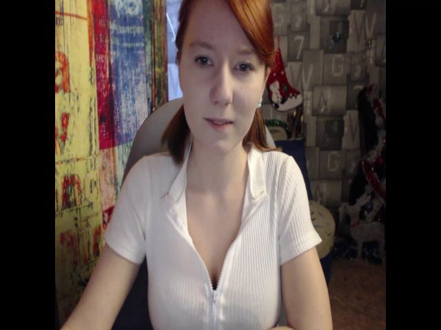 Live sex webcam photo for NikiFoks18 #272157758