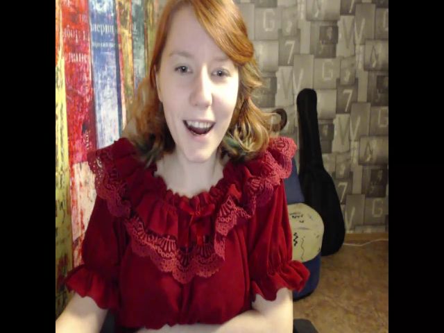 Live sex webcam photo for NikiFoks18 #272693228