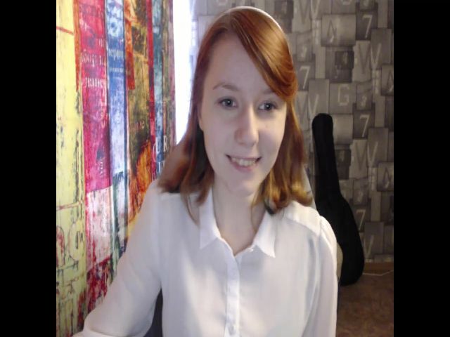 Live sex webcam photo for NikiFoks18 #272752876