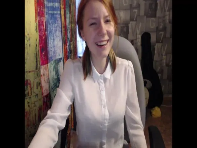 Live sex webcam photo for NikiFoks18 #273480579