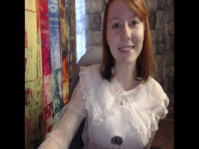 Live sex webcam photo for NikiFoks18 #273609350