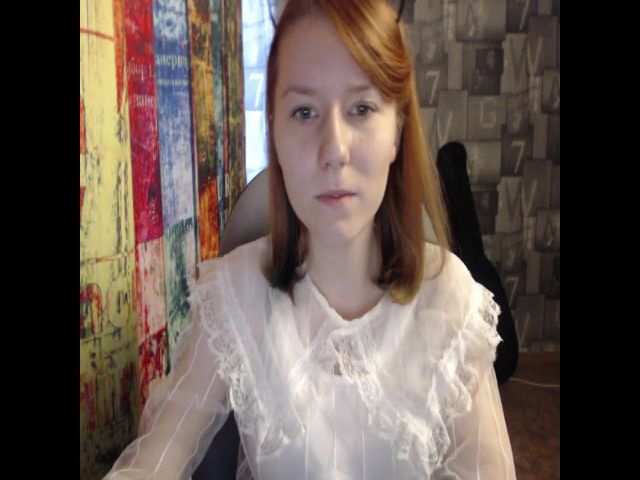 Live sex webcam photo for NikiFoks18 #273609396