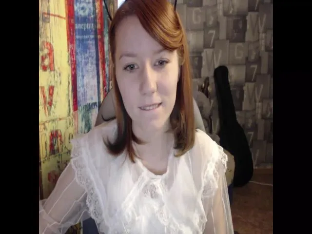 Live sex webcam photo for NikiFoks18 #273622322