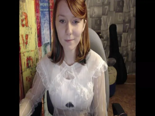 Live sex webcam photo for NikiFoks18 #273632422