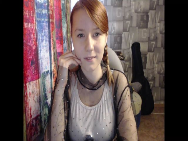 Live sex webcam photo for NikiFoks18 #273718678