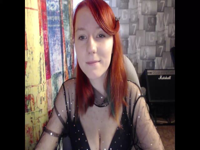Live sex webcam photo for NikiFoks18 #273975727