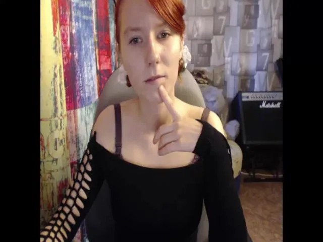 Live sex webcam photo for NikiFoks18 #274410778