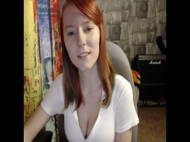 Live sex webcam photo for NikiFoks18 #274478209
