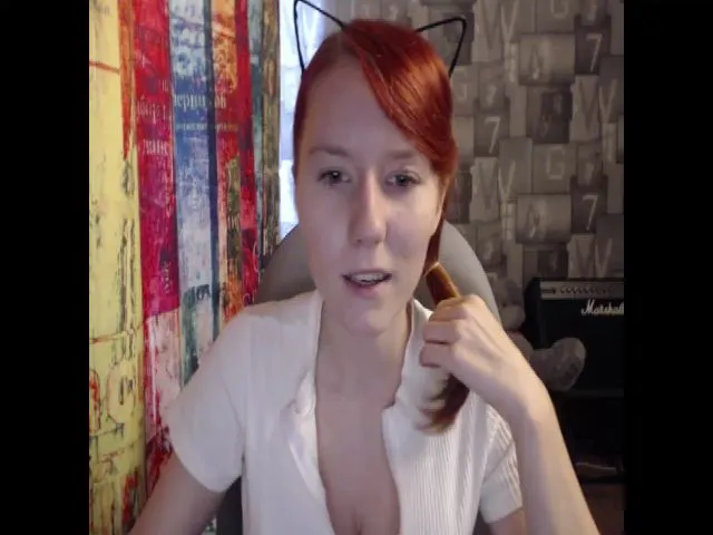 Live sex webcam photo for NikiFoks18 #274520320