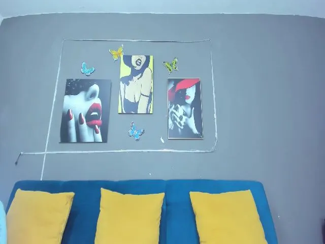 Live sex webcam photo for NikiFox1 #272334666