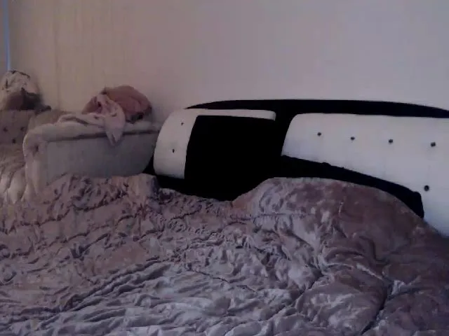 Live sex webcam photo for NikiaRoza #272195484