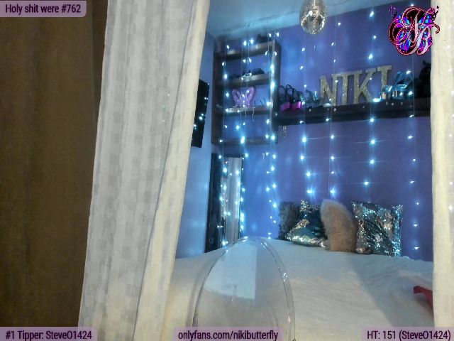Live sex webcam photo for Nikibutterfly #273882463