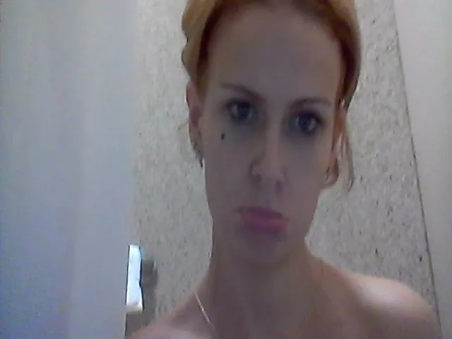 Live sex webcam photo for NikkiDawson #271849384